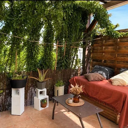 Apartment Maisonette *